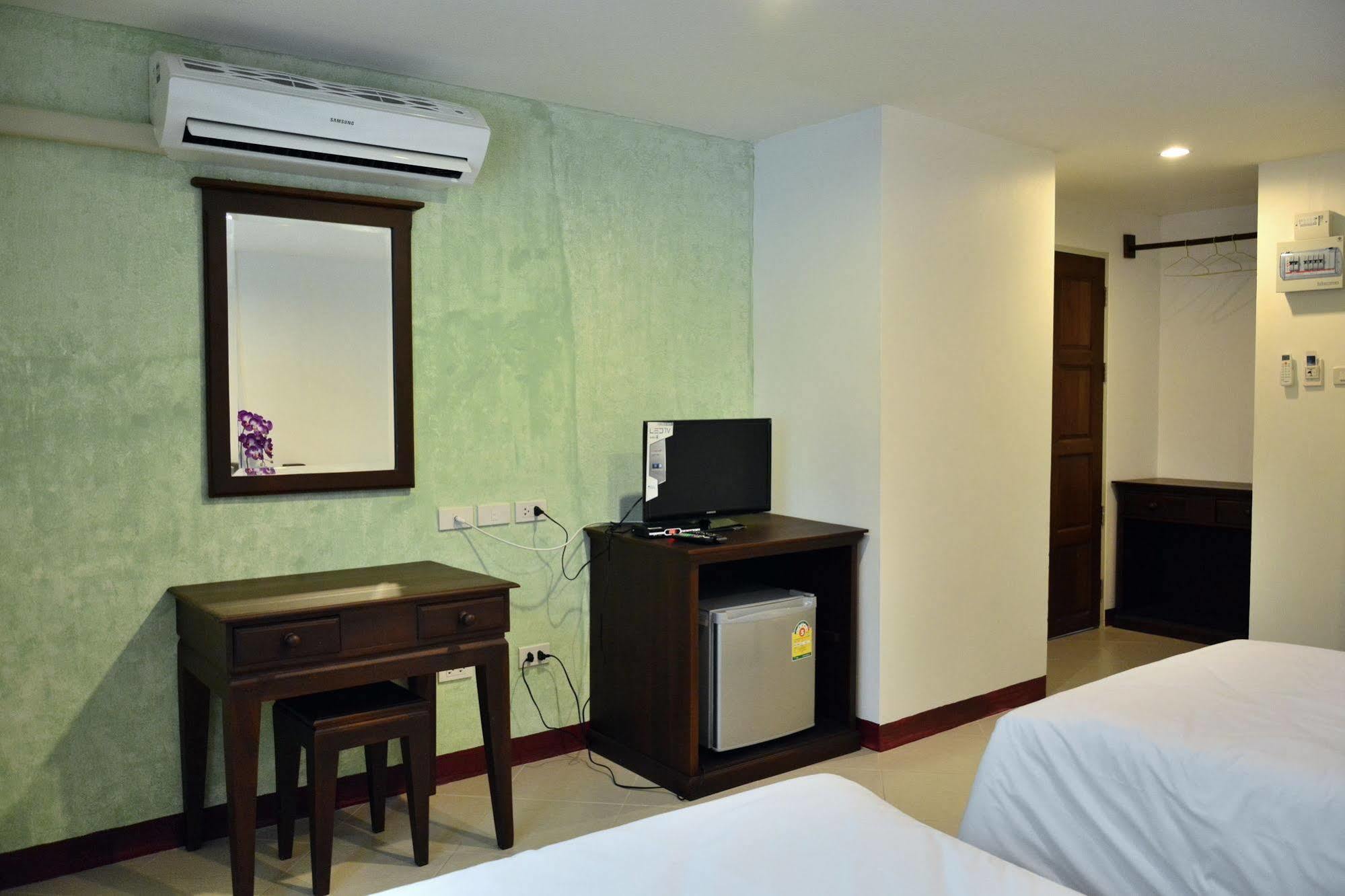 Seedling House Pattaya Exterior photo