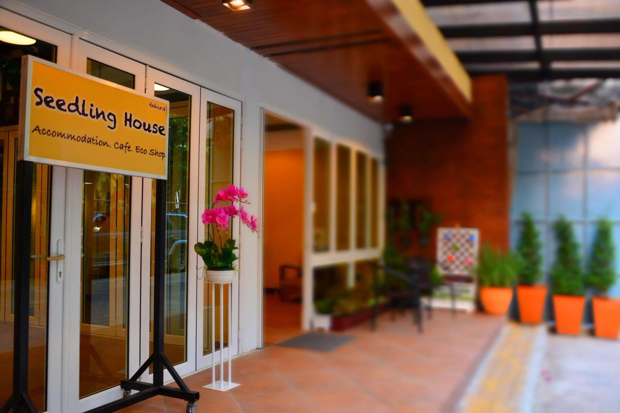 Seedling House Pattaya Exterior photo